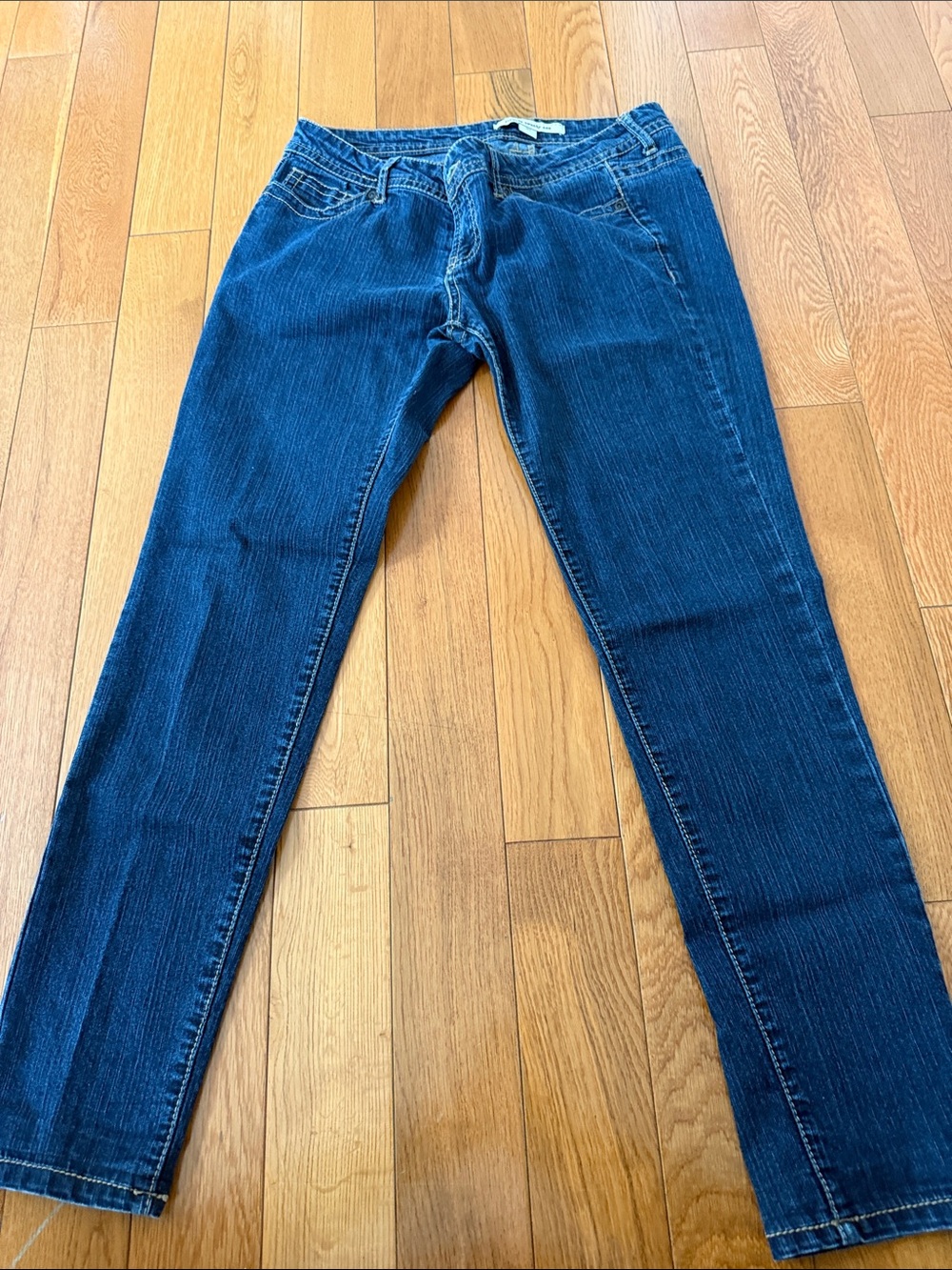 Forever 21 Women's Skinny Jeans in Dark Blue Denim